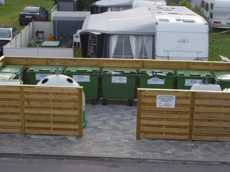 Affaldsplads miljø affaldssortering campingplads