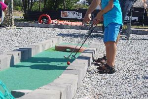 Minigolf bane 18 hullers baner nordjylland hjørring hirtshals skagen tversted find sjov svær spændende 300x400