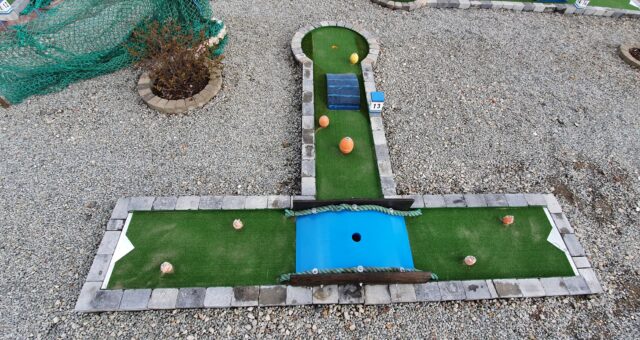 Minigolf underholdning venner i Nordjylland