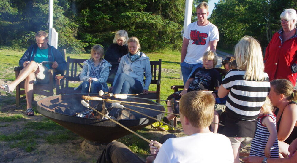 aktiviteter for børn bålplads på camping snobrød